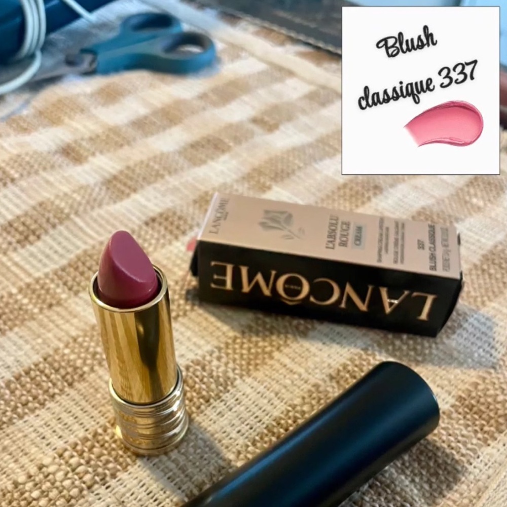 L'Absolu Rouge Moisturizing Cream Lipstick